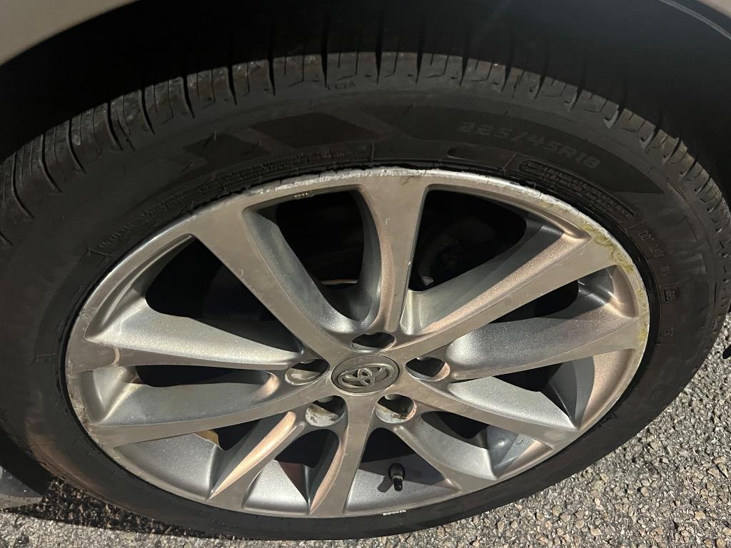 2014 Toyota Avalon - $12,900