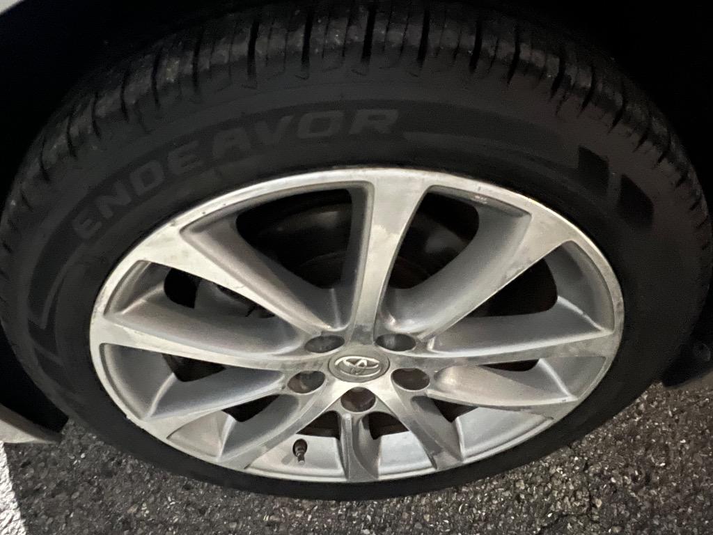 2014 Toyota Avalon - $12,900