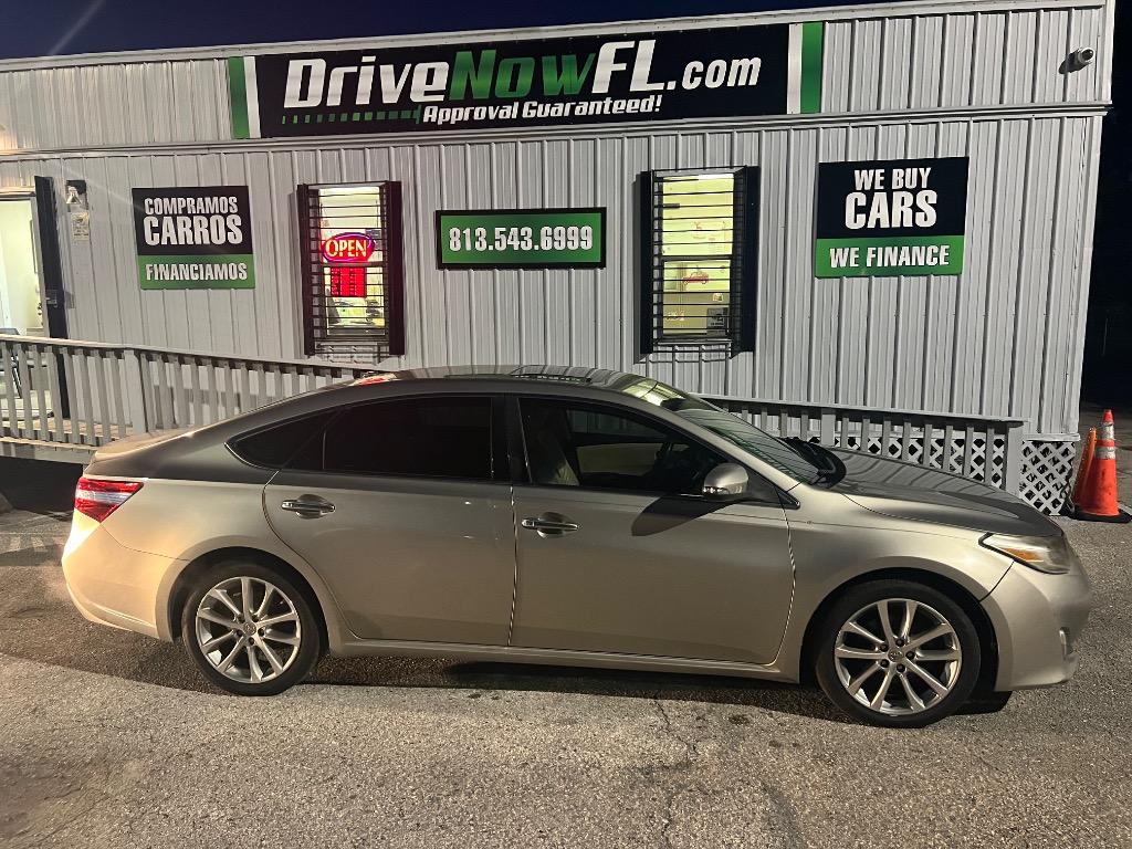 2014 Toyota Avalon - $12,900