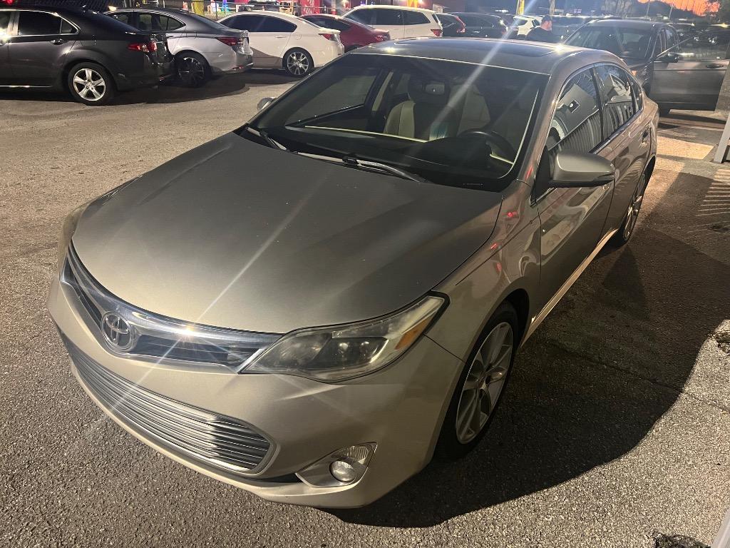 2014 Toyota Avalon - $12,900