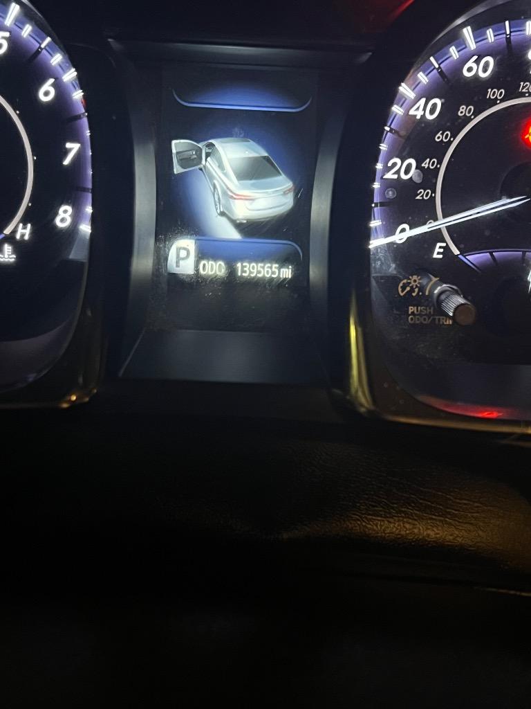 2014 Toyota Avalon - $12,900