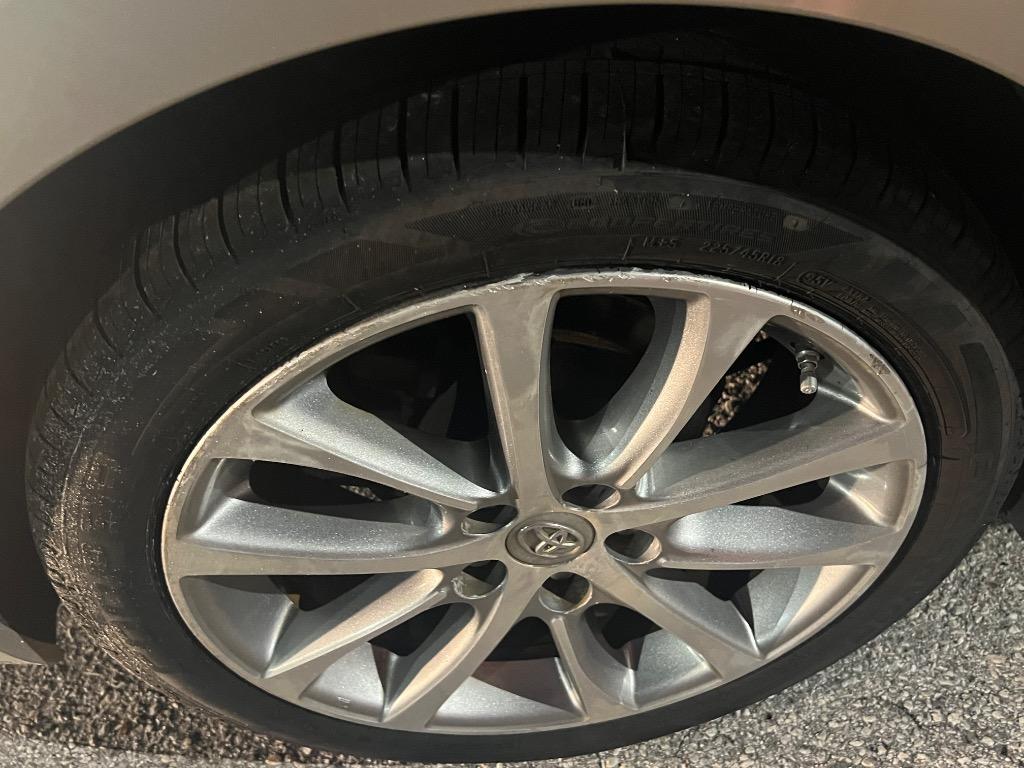 2014 Toyota Avalon - $12,900
