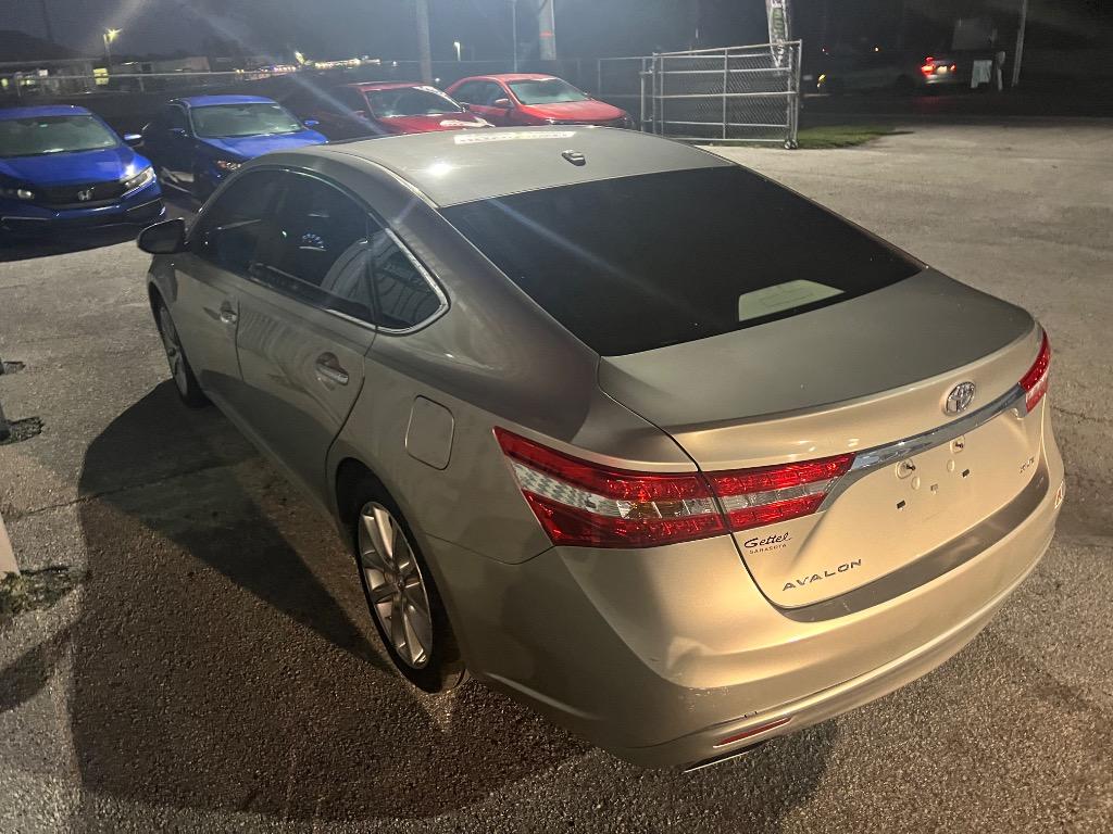 2014 Toyota Avalon - $12,900