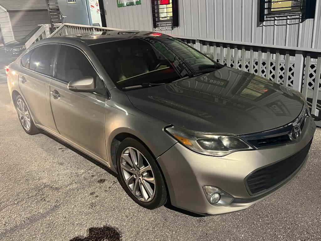 2014 Toyota Avalon - $12,900