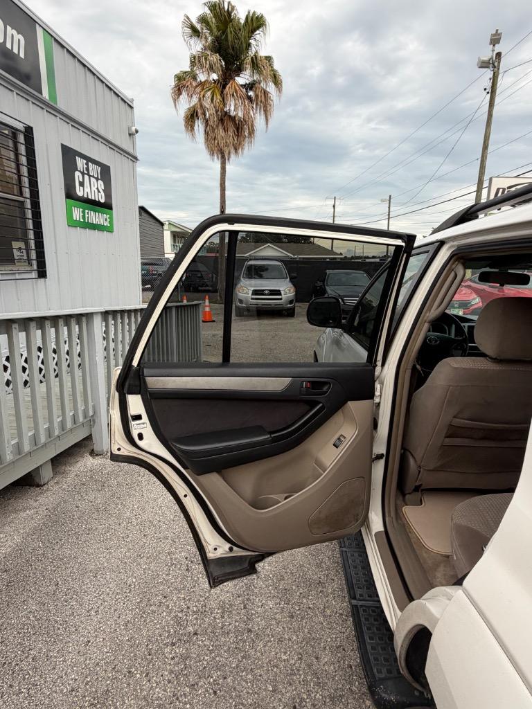 2004 Toyota 4Runner - $6,900