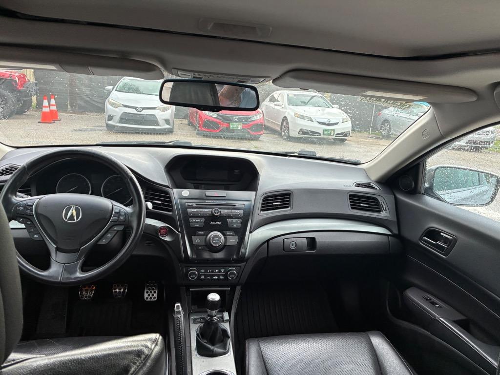 2013 Acura ILX - $9,900