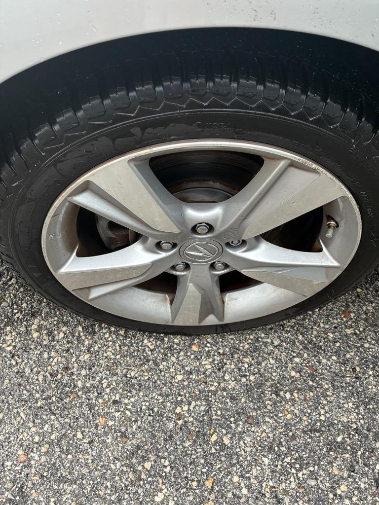 2013 Acura ILX - $9,900