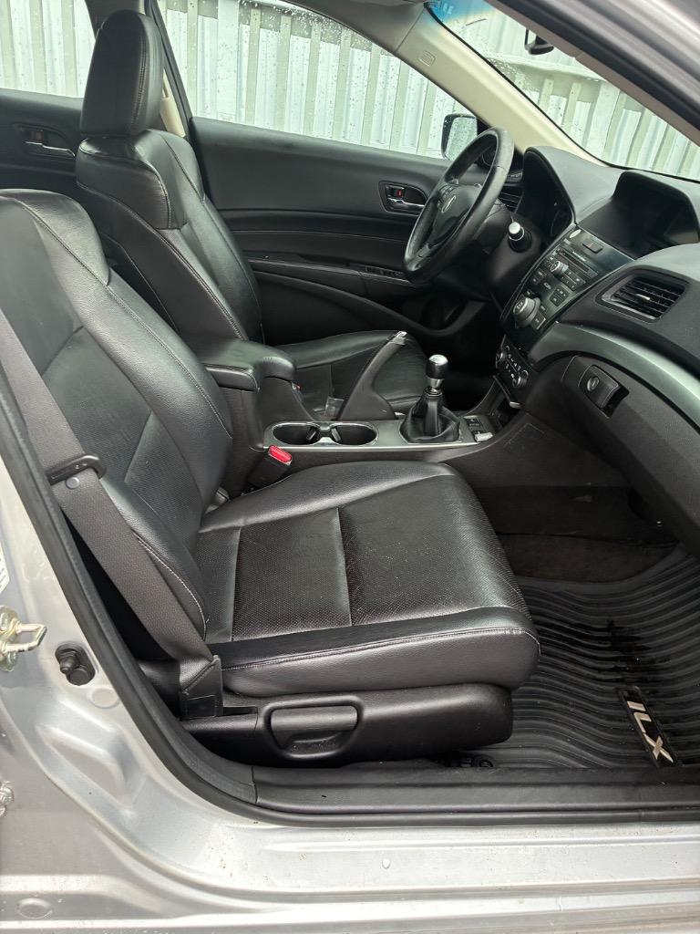 2013 Acura ILX - $9,900