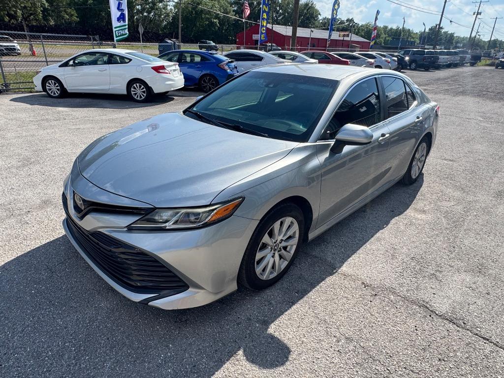 2019 Toyota Camry - $10,900