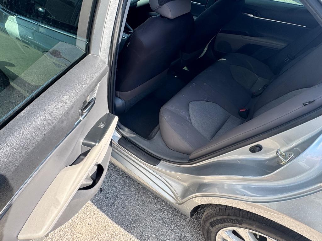2019 Toyota Camry - $10,900