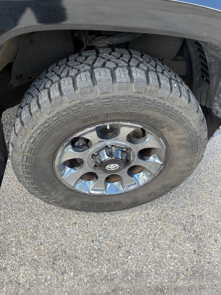 2016 Toyota Tacoma - $23,900