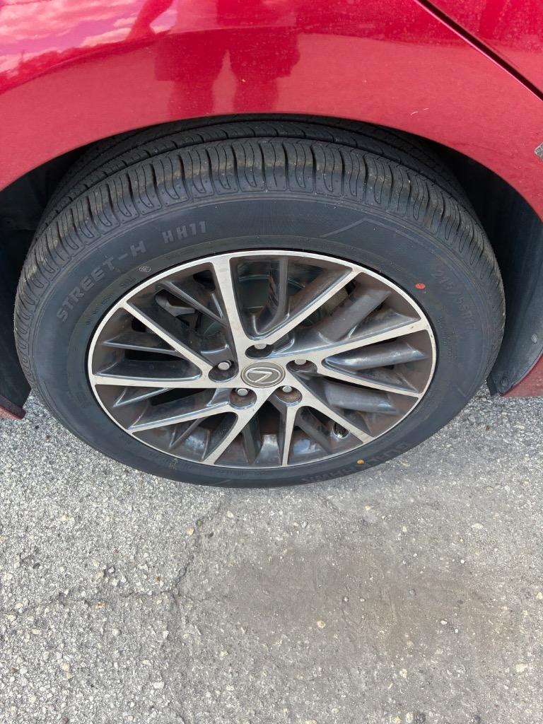 2016 Lexus ES - $11,990