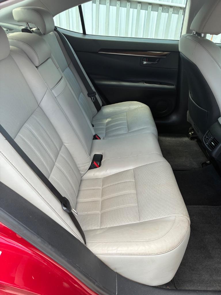 2016 Lexus ES - $11,990