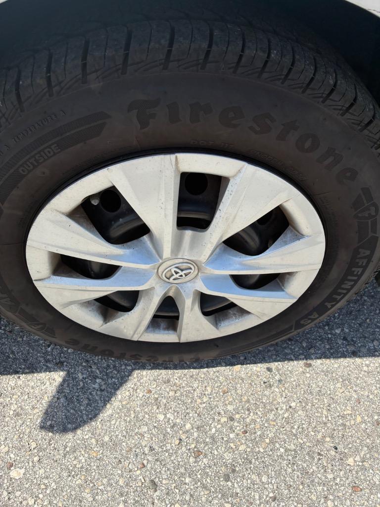 2015 Toyota Corolla - $7,990