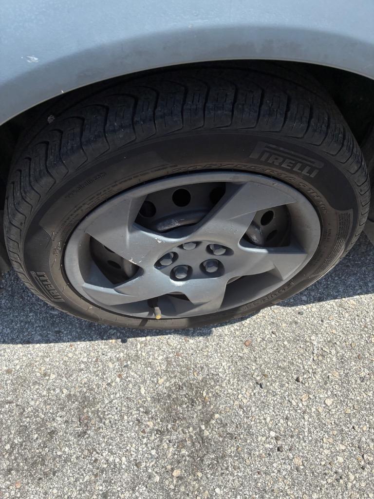 2007 Pontiac Vibe - $8,900
