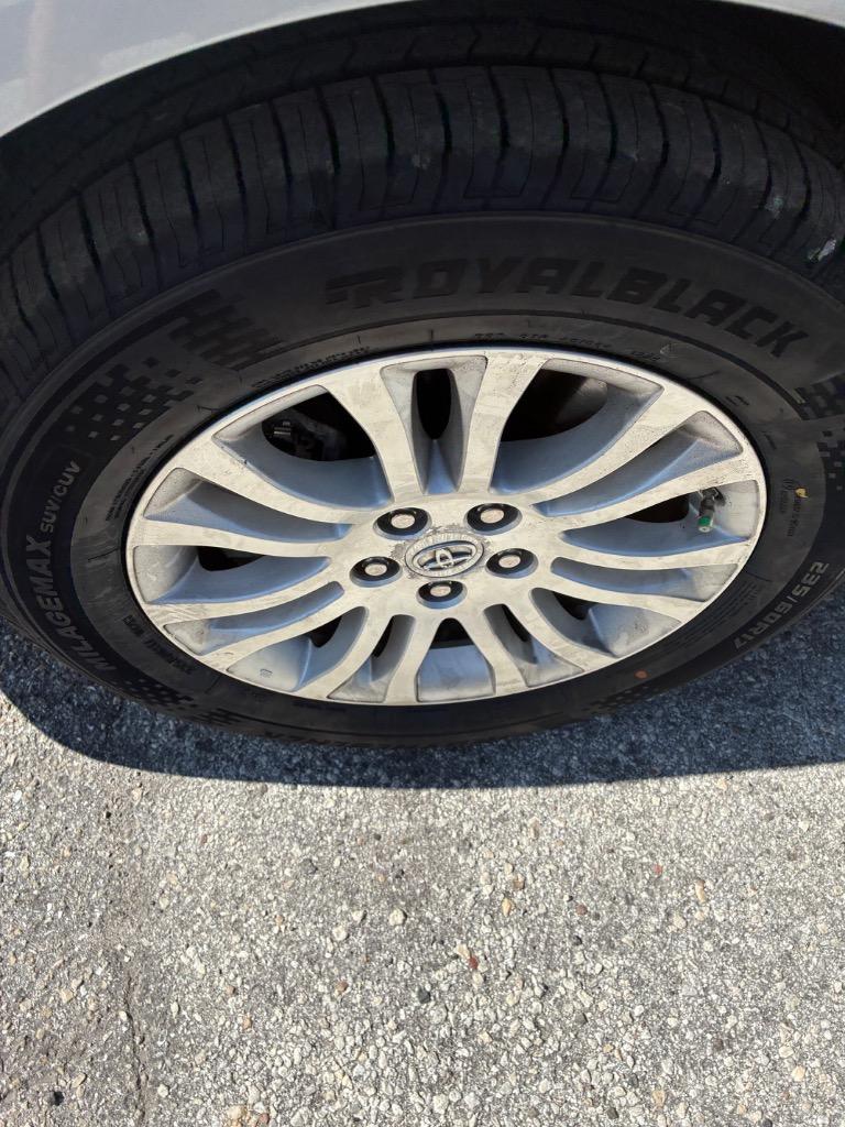 2011 Toyota Sienna - $11,990