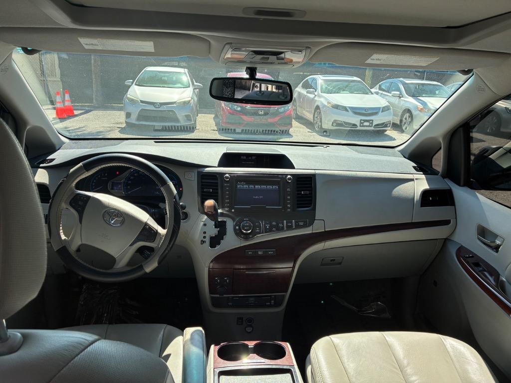 2011 Toyota Sienna - $11,990