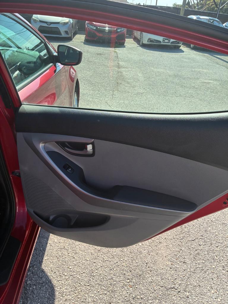 2015 Hyundai Elantra - $6,900