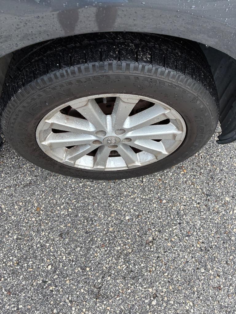 2010 Toyota Venza - $9,990