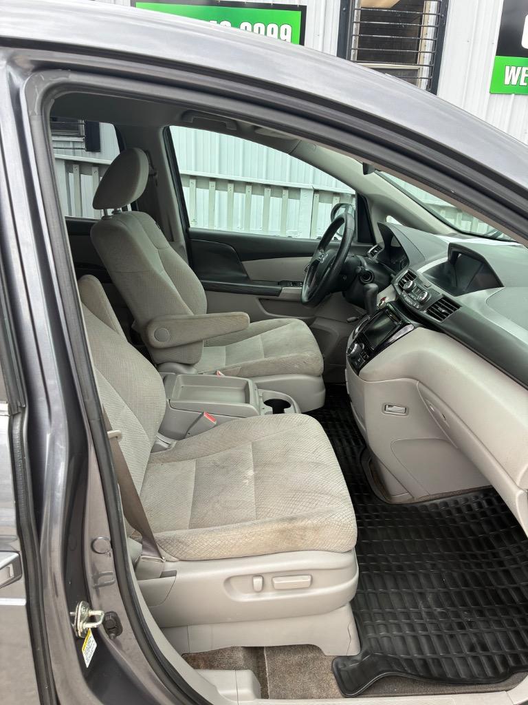 2014 Honda Odyssey - $9,900