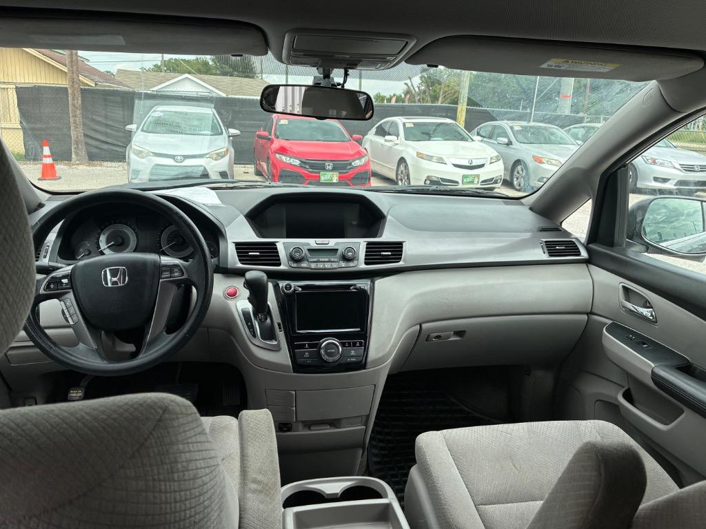 2014 Honda Odyssey - $9,900