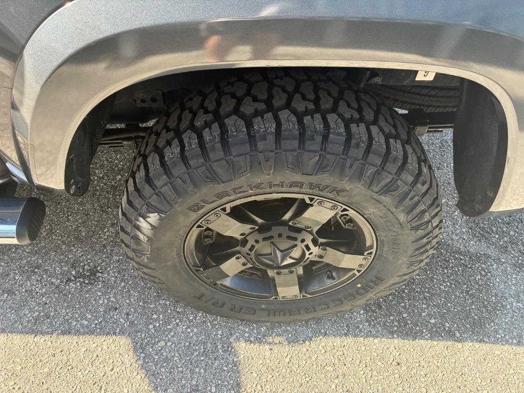 2016 Toyota Tacoma - $27,990