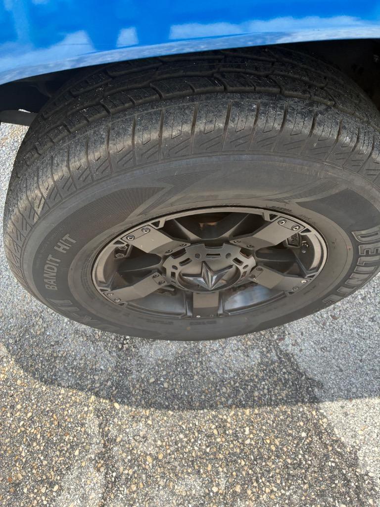 2018 Toyota Tacoma - $19,900