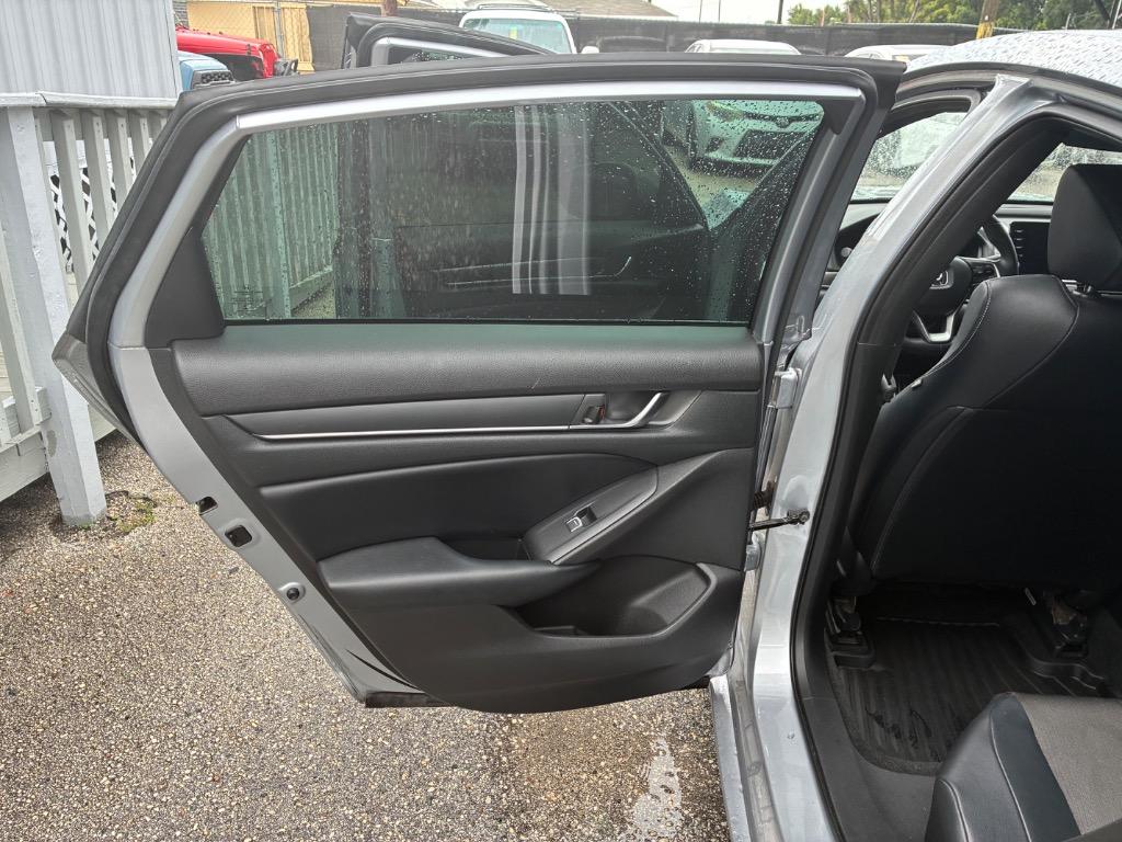 2018 Honda Accord - $14,900