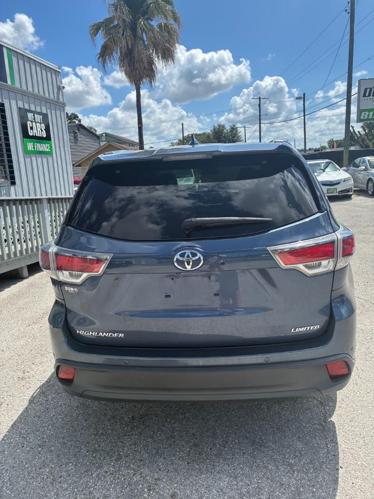 2014 Toyota Highlander - $16,900