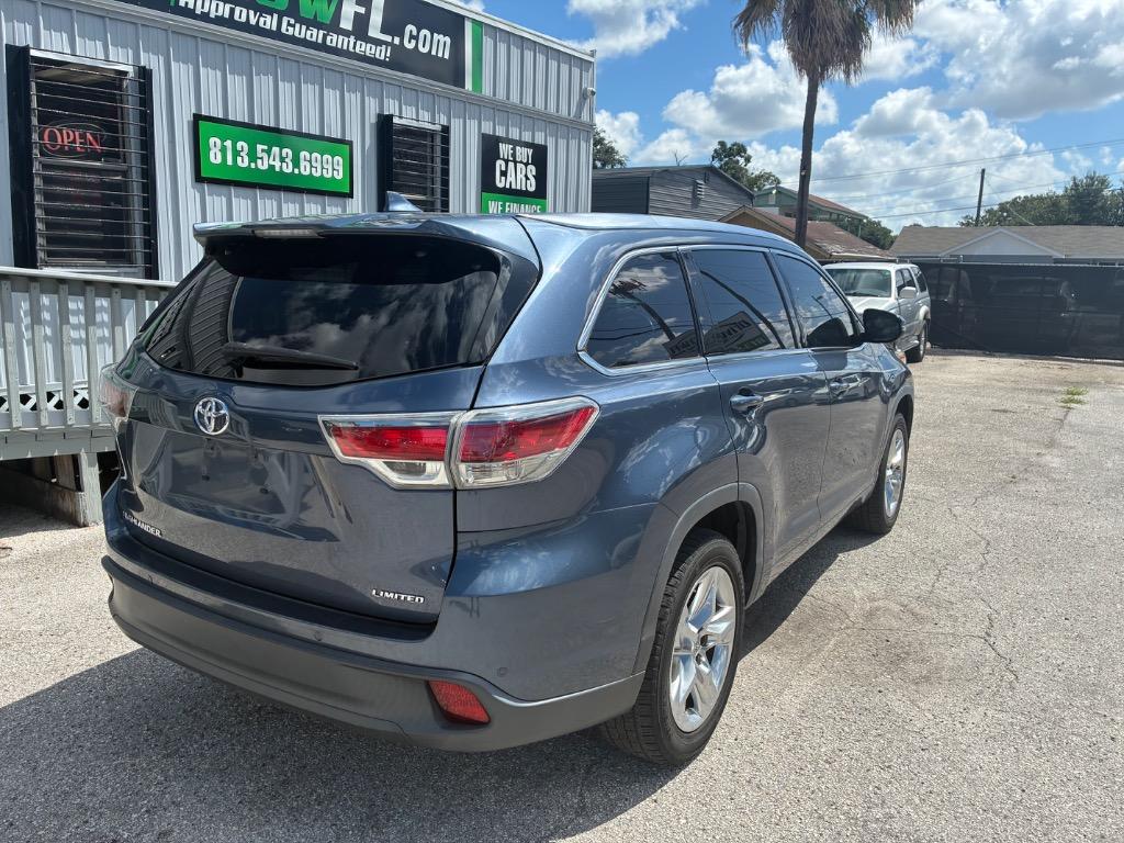 2014 Toyota Highlander - $16,900
