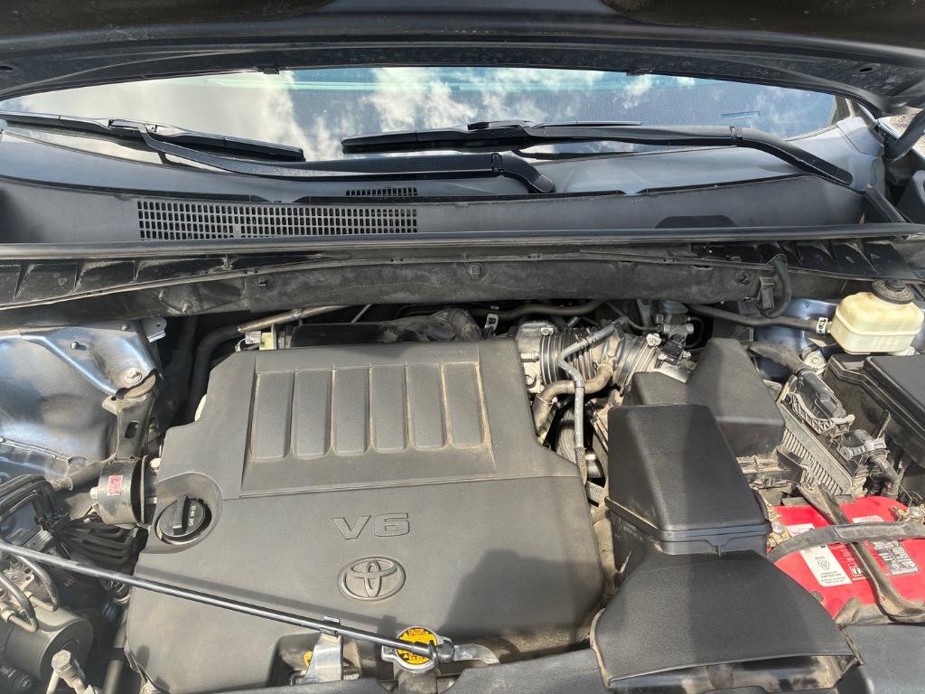2014 Toyota Highlander - $16,900