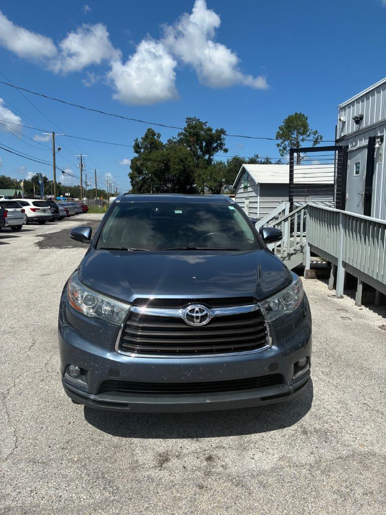 2014 Toyota Highlander - $16,900