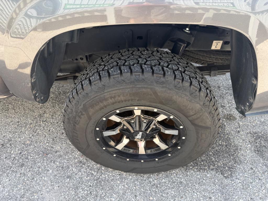 2020 Toyota Tacoma - $22,900