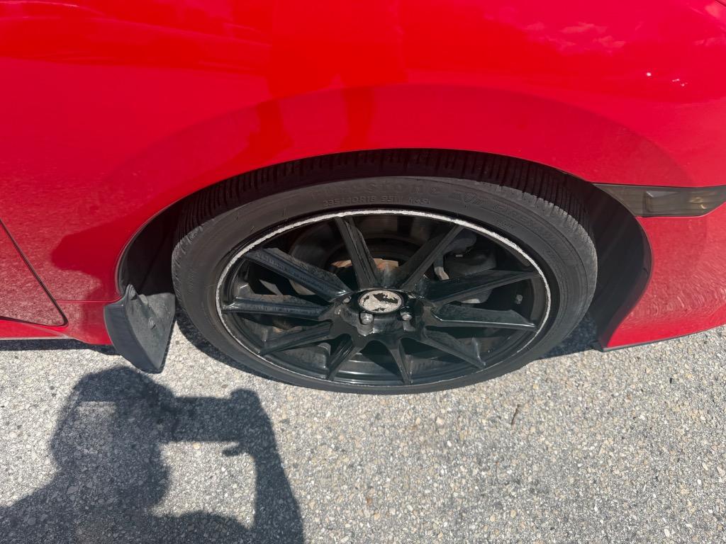 2018 Honda Civic - $15,990