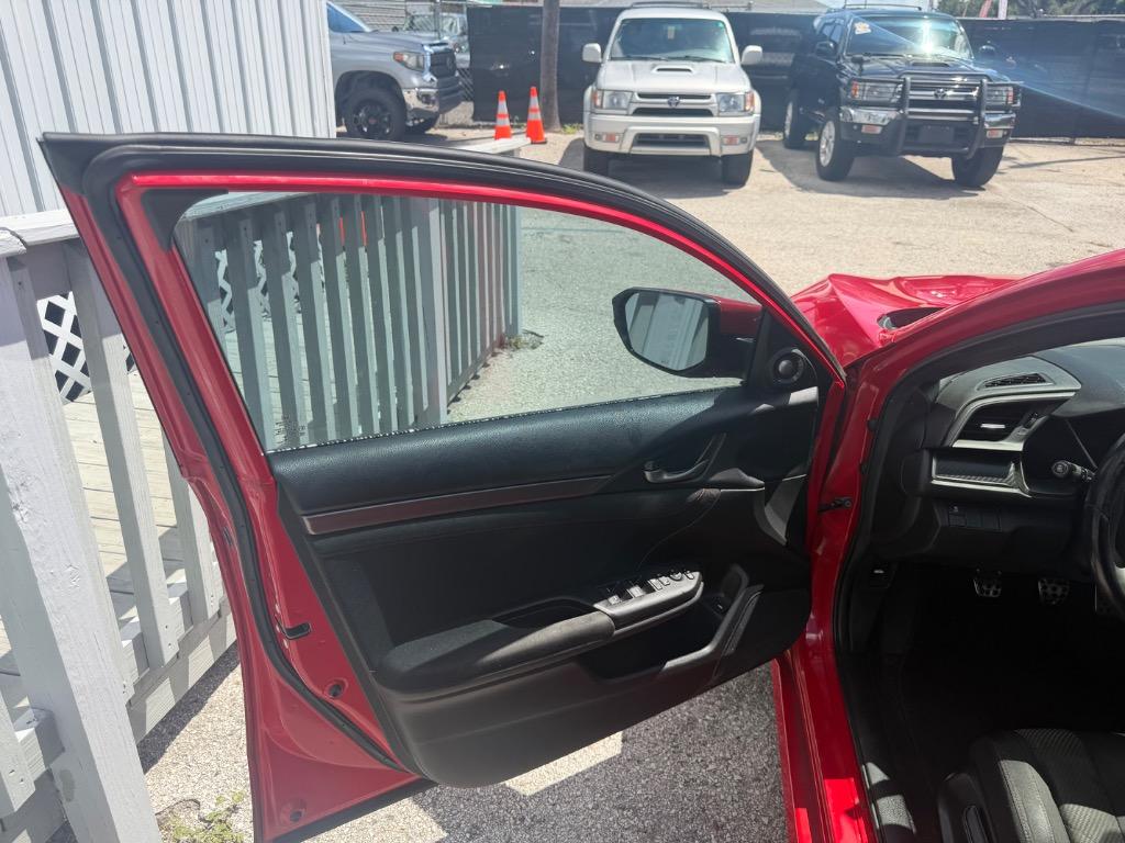 2018 Honda Civic - $15,990