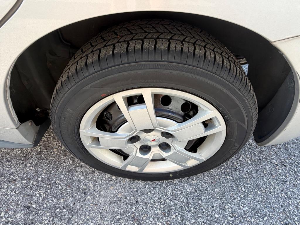 2009 Pontiac Vibe - $6,900