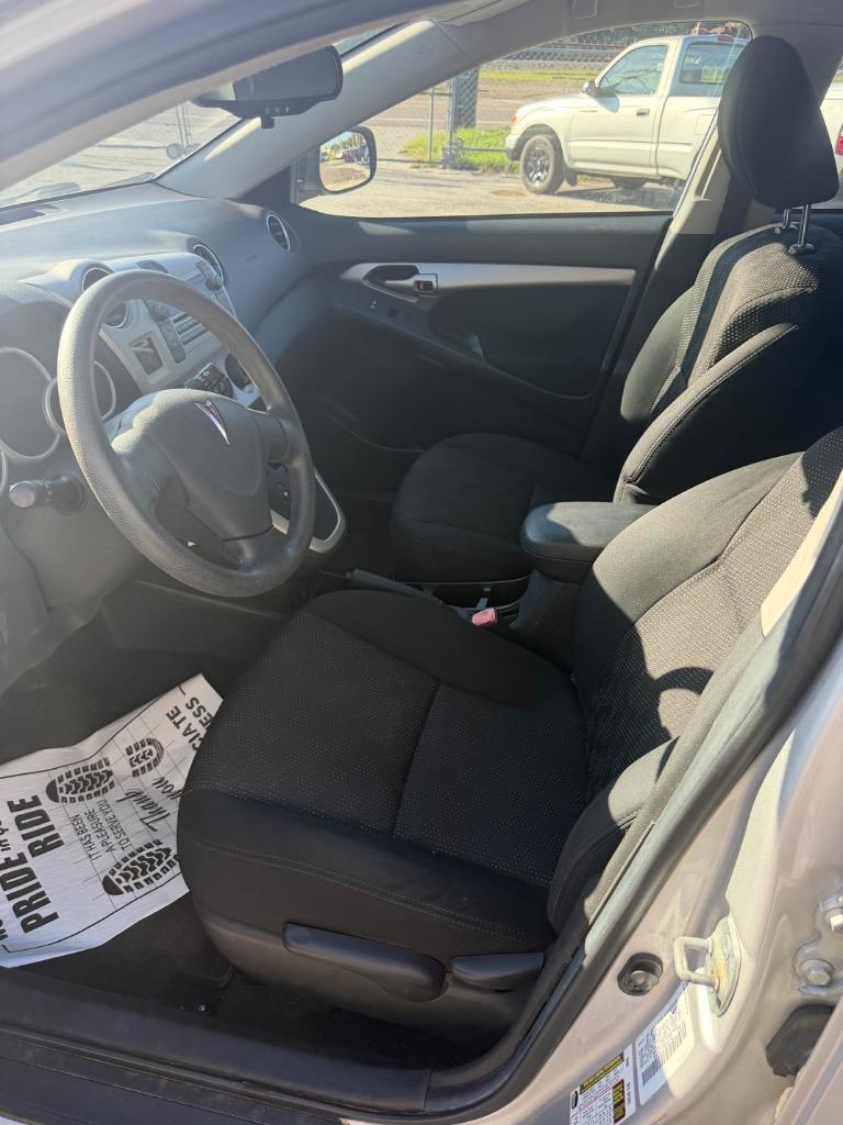 2009 Pontiac Vibe - $6,900