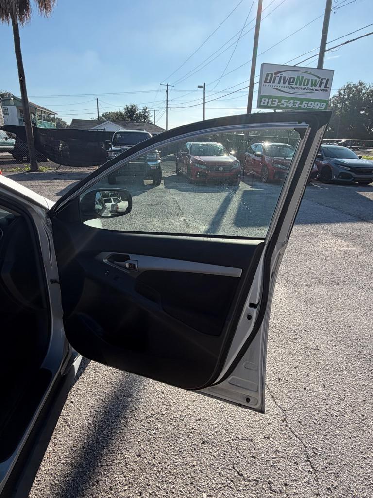2009 Pontiac Vibe - $6,900