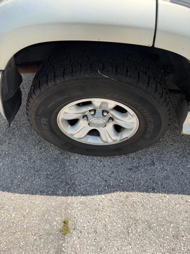 2001 Toyota 4Runner - $8,900