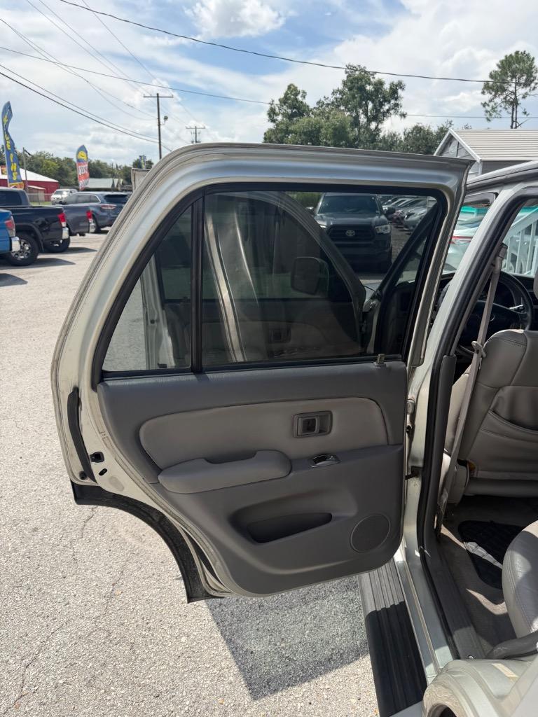 2001 Toyota 4Runner - $8,900
