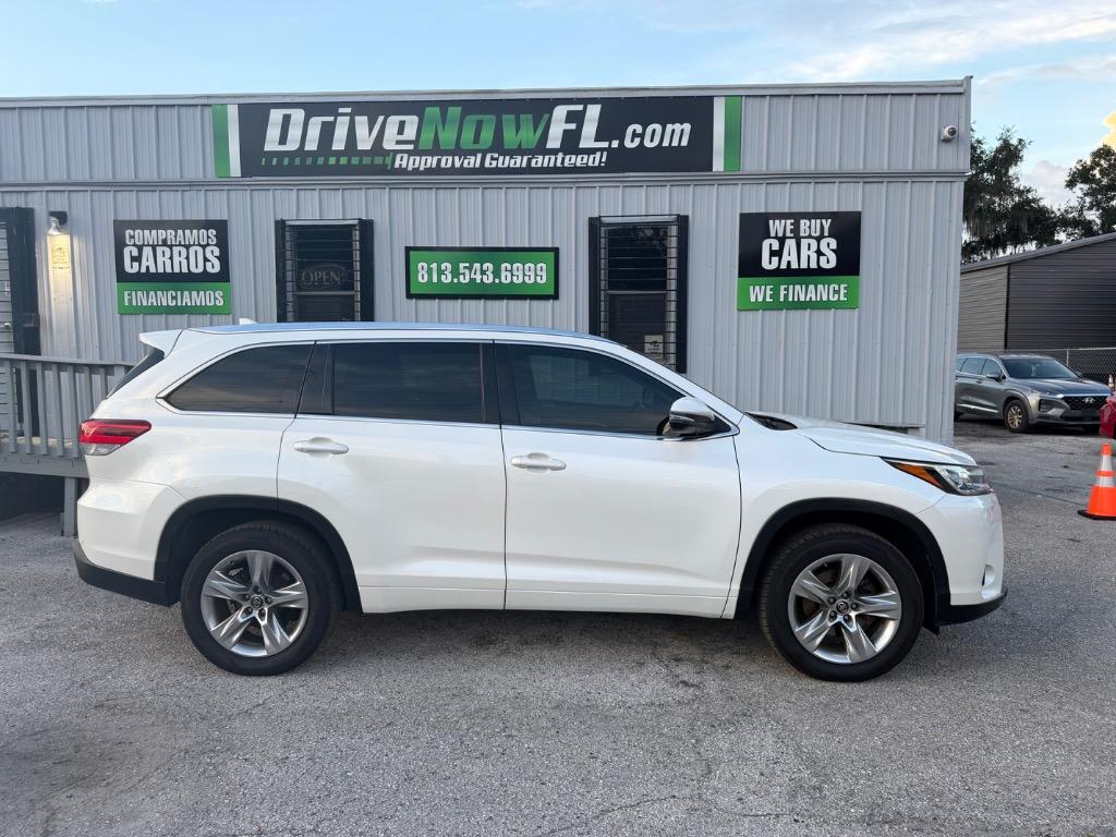 2017 Toyota Highlander - $16,900