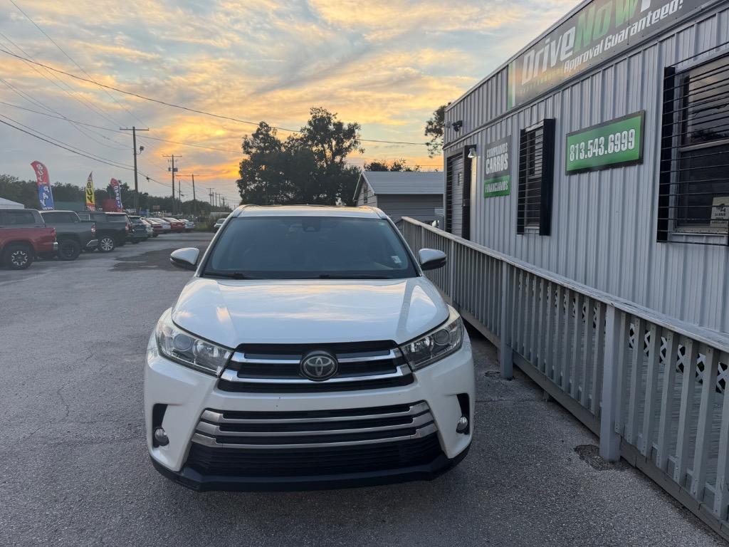 2017 Toyota Highlander - $16,900