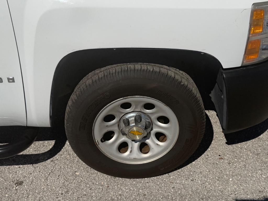 2008 Chevrolet Silverado - $11,900