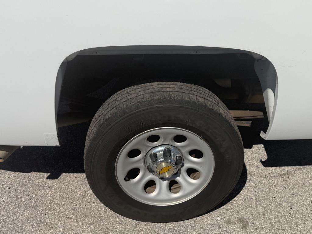 2008 Chevrolet Silverado - $11,900