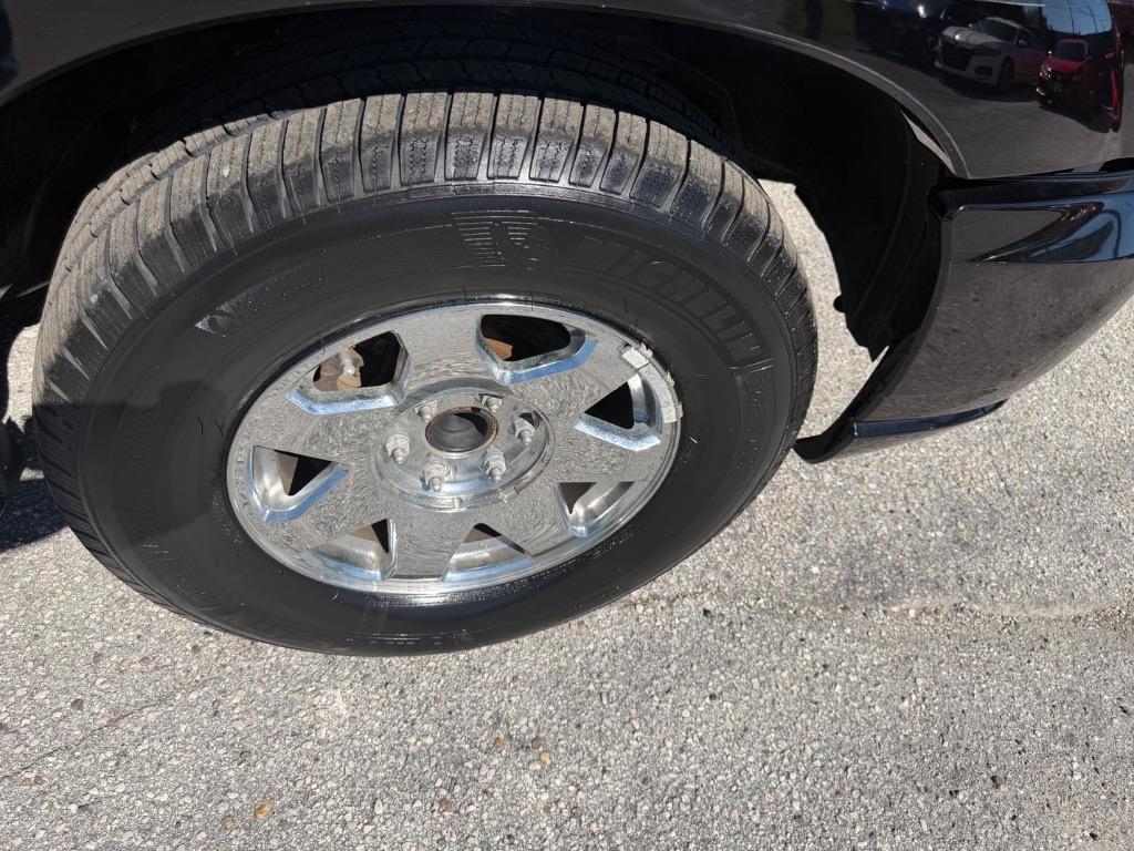 2003 Cadillac Escalade - $10,900