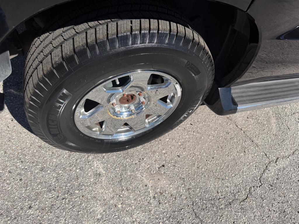 2003 Cadillac Escalade - $10,900