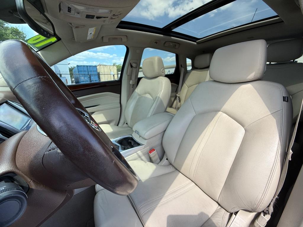 2016 Cadillac SRX Luxury photo