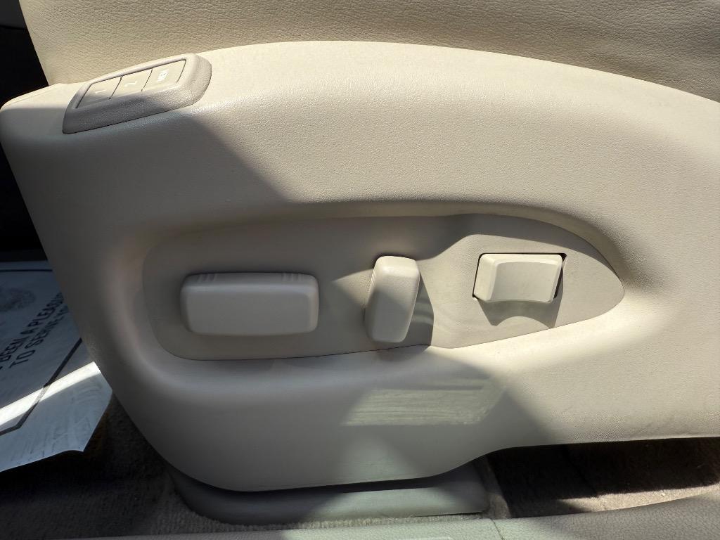 2016 Cadillac SRX Luxury photo