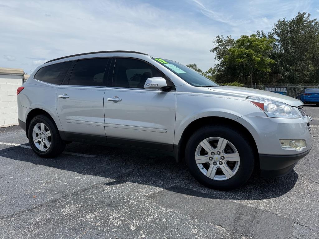 2012 Chevrolet Traverse - $8,990
