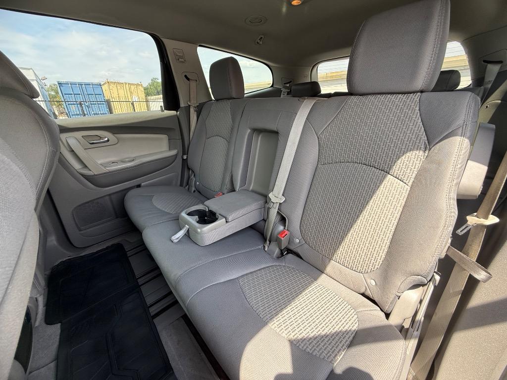 2012 Chevrolet Traverse - $8,990